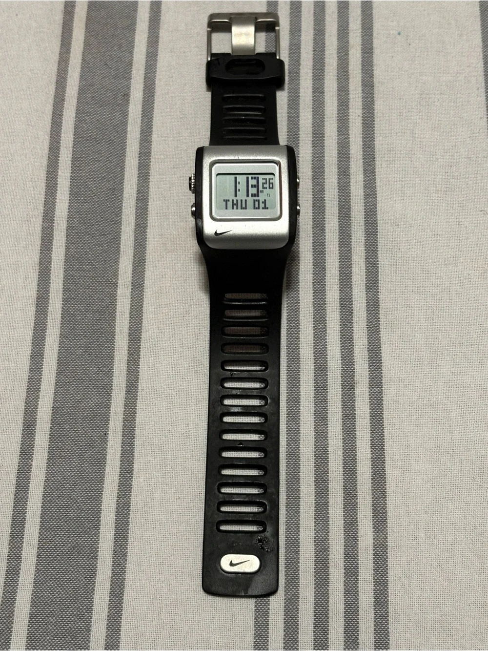 Nike WC0037 Digital Day Date Alarm Chrono Silver Tone Case Black Silicone Watch